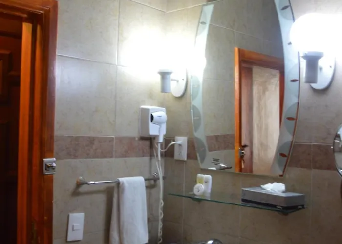 Hotel Western Majestic 4*