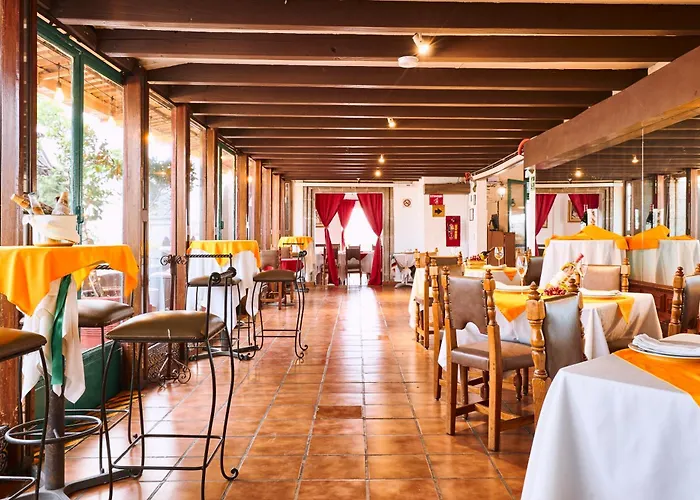 Western Majestic Hotel 4*